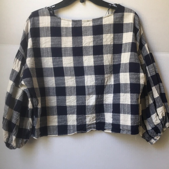 Forever 21 blue and white plaid crop top - Picture 3 of 3